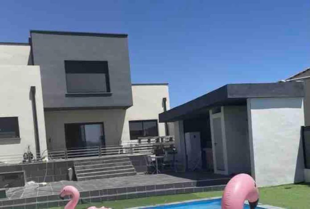Proche Plage ,Lumineux, Confort Et Bien Situe Villa Mèze Екстериор снимка